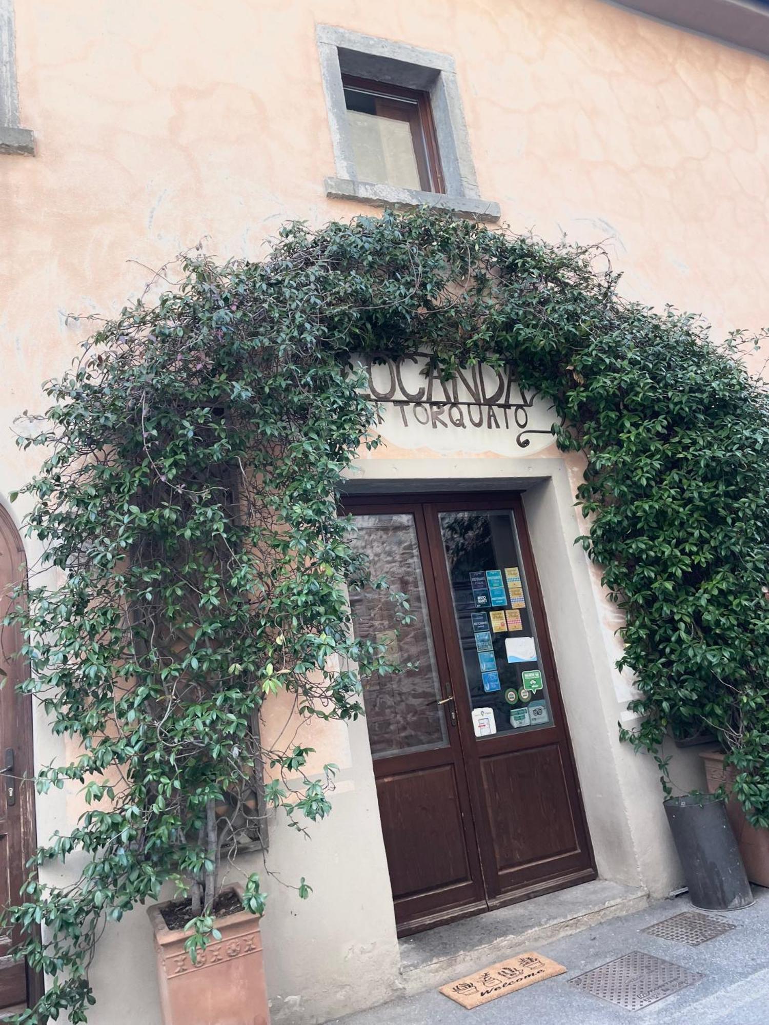 Ghigo La Locanda Di Torquato Montorgiali Exterior photo